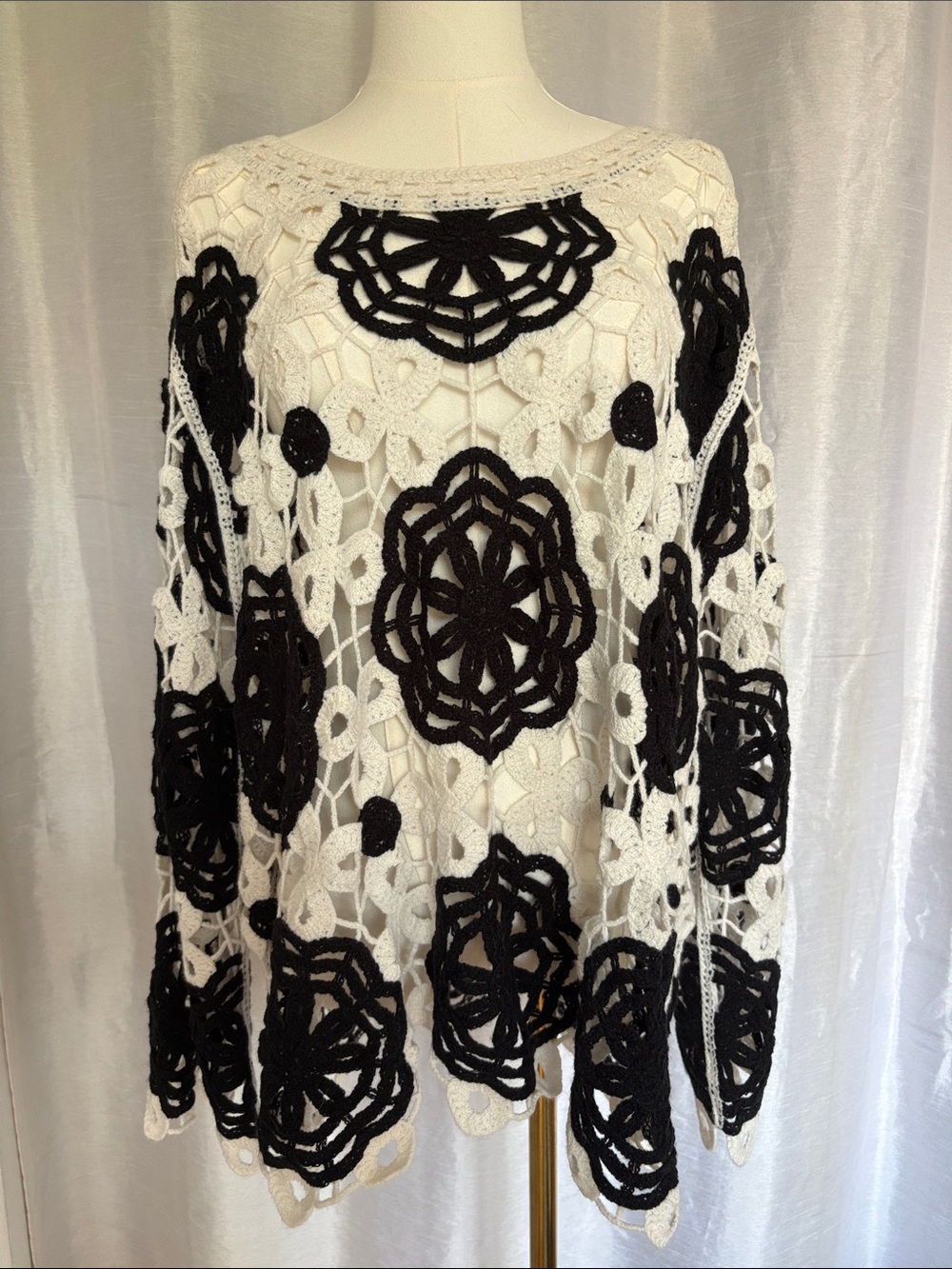 NWT! Crochet Lace Open Knit Sweater - Black & White
